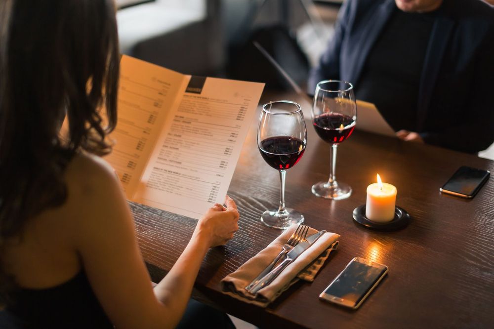 Secrets Hidden in Plain Sight: What Restaurant Menus Tell a Trained Eye