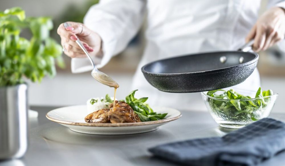 Why Professional Kitchens Don’t Use Nonstick Pans